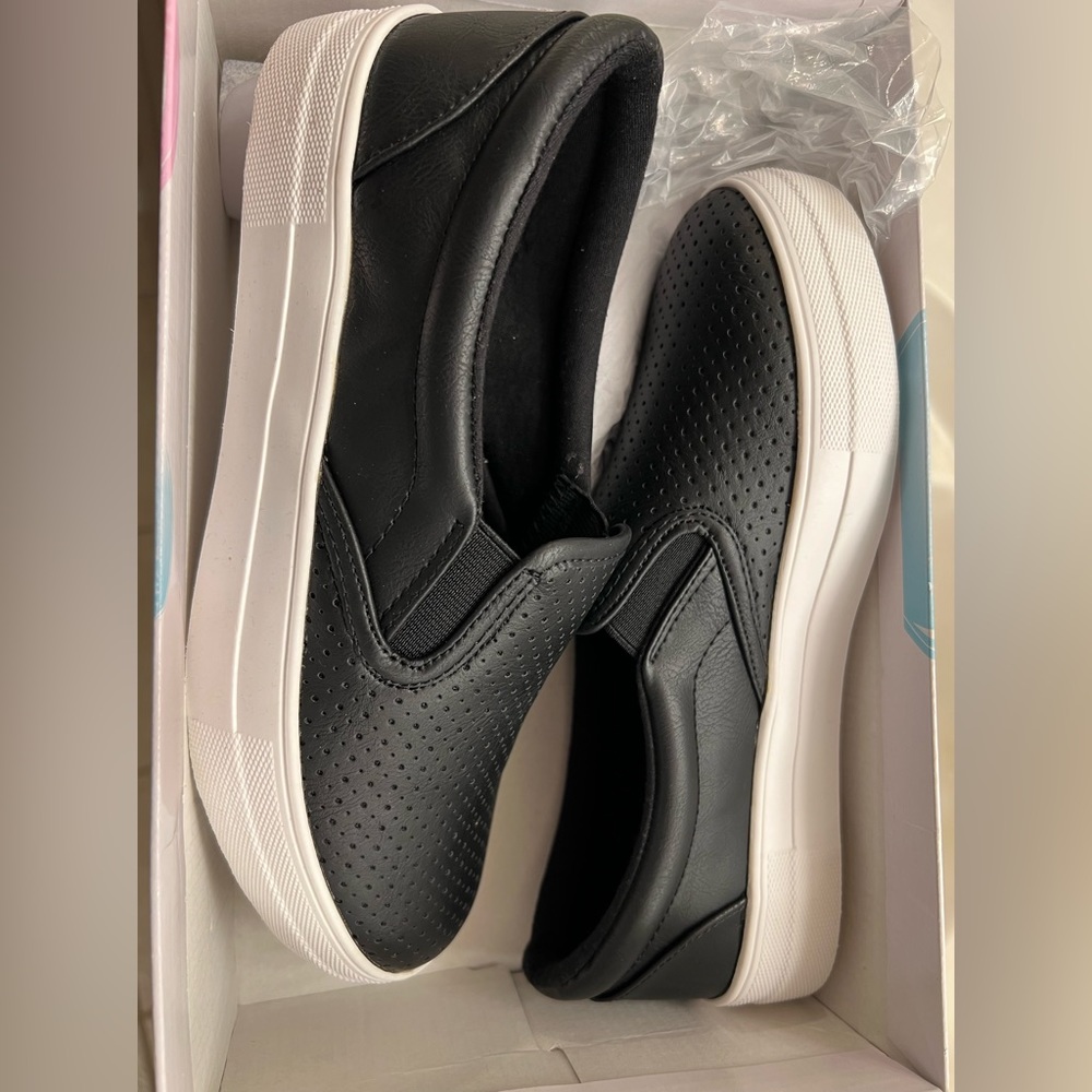 New in box got wrong size and did not fit